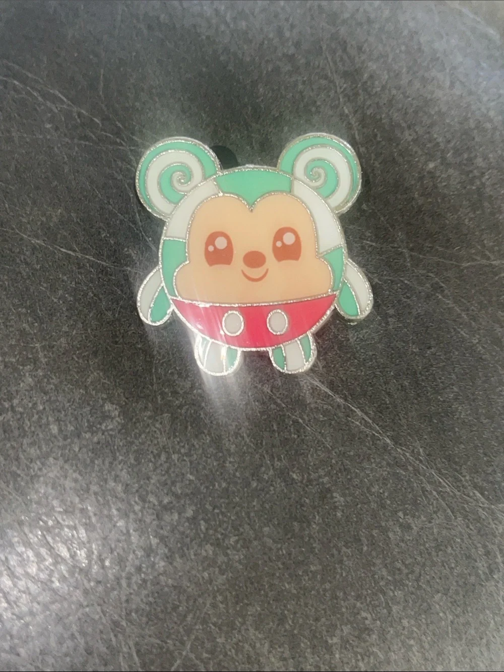 Disney pin Cute Mint & Pink Small Pets Enamel Pin - Brand Not Specified